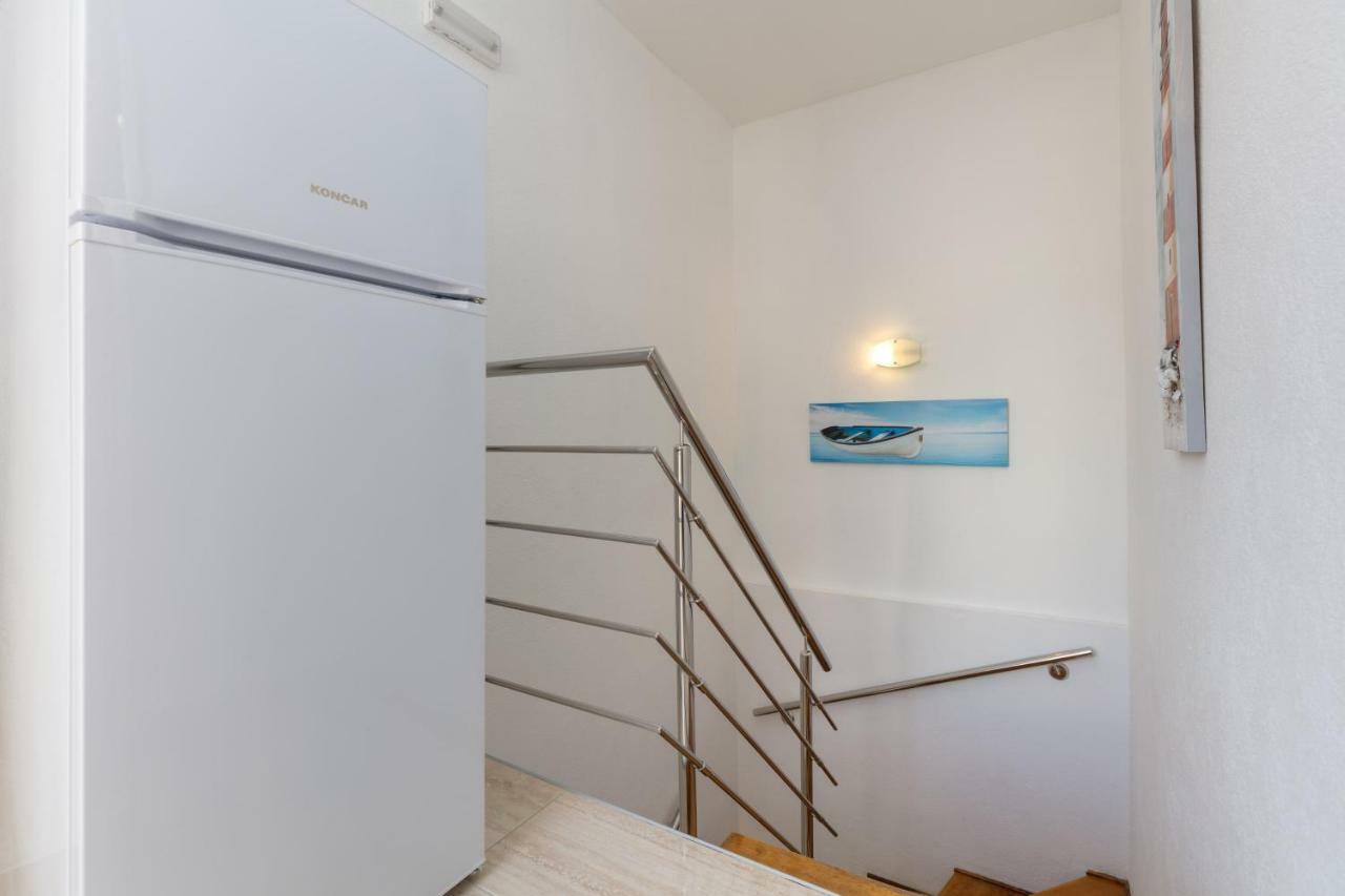 Holiday Home Vesna Baska Voda Exterior photo